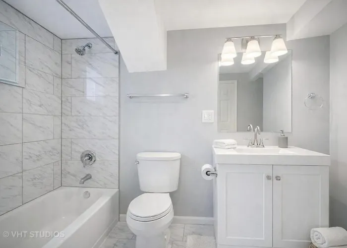 Cozy 4-bedroom In * Evanston